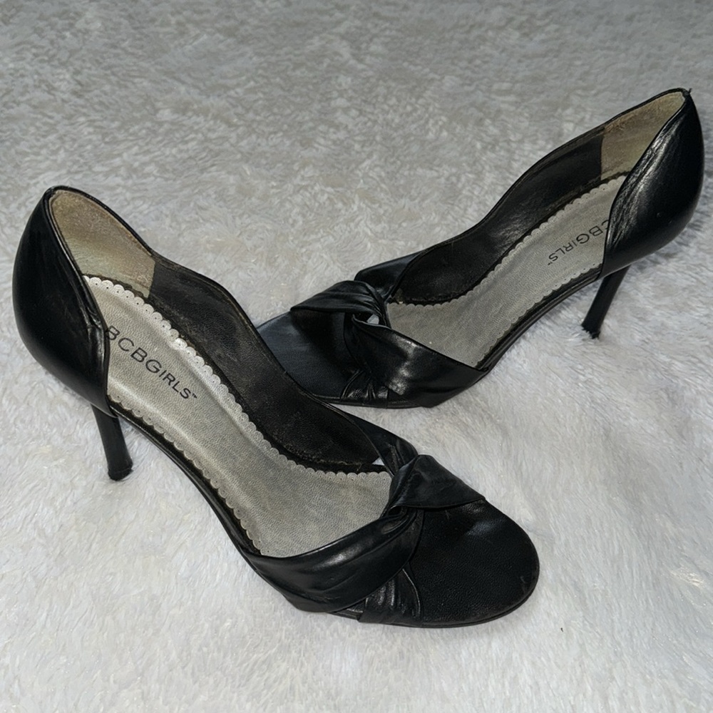 BCBG Girls black open toe asymmetrical heel size 38 1/2 equals size 8 1/2